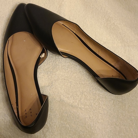 Ballet Flats - Picture 6 of 6